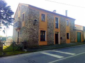 Spacious villa with pool in Empalme de Vilar - 300 m², 8 guests